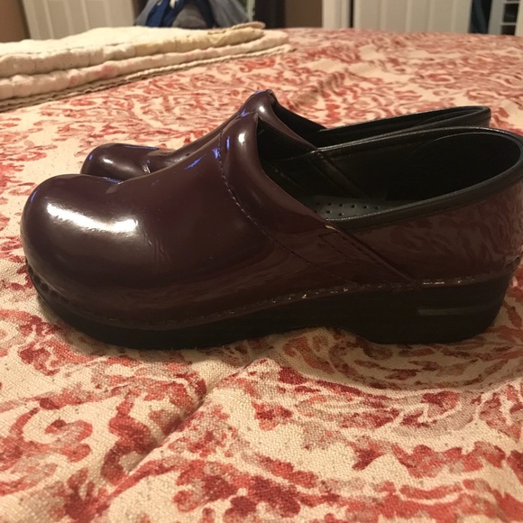 Dansko Shoes - Dansko Shoes